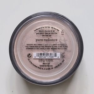 bareMinerals Pure Radiance mineral highlighter